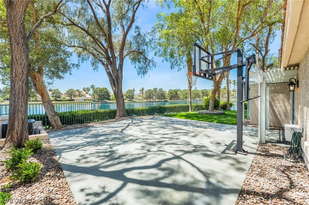 7912 Abalone Cove, Las Vegas, NV 89128