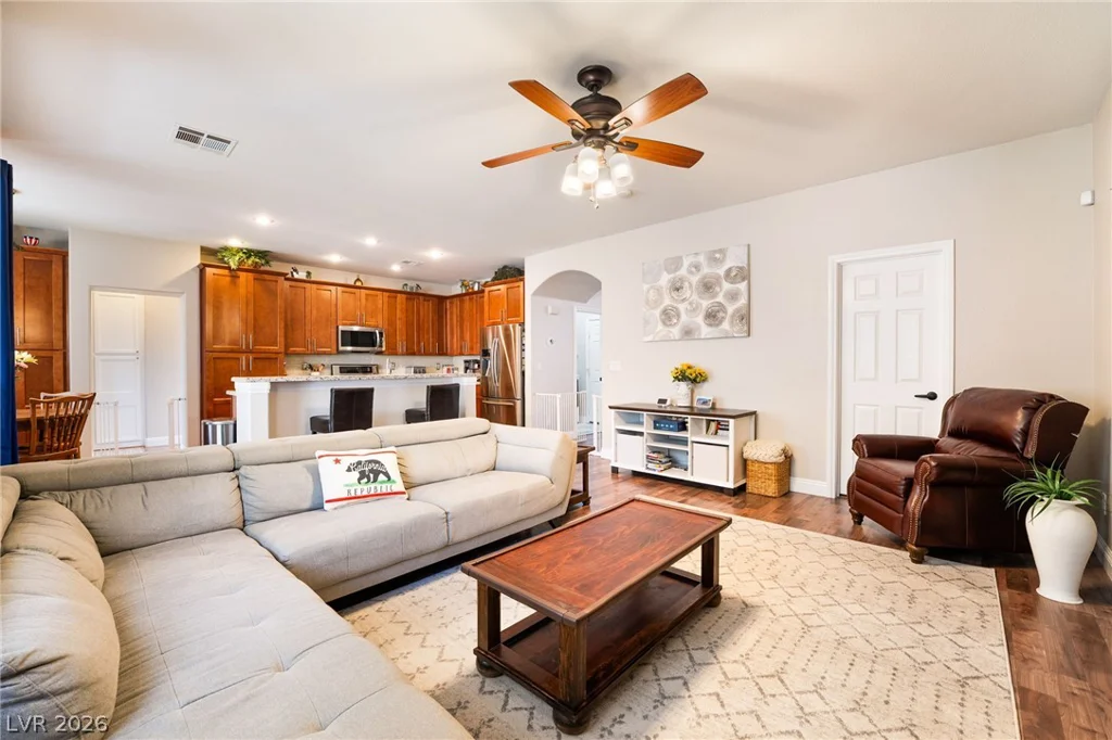 4916 Soaring Springs, Las Vegas, NV 89131
