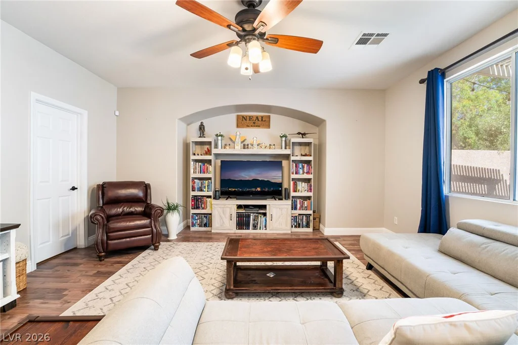 4916 Soaring Springs, Las Vegas, NV 89131