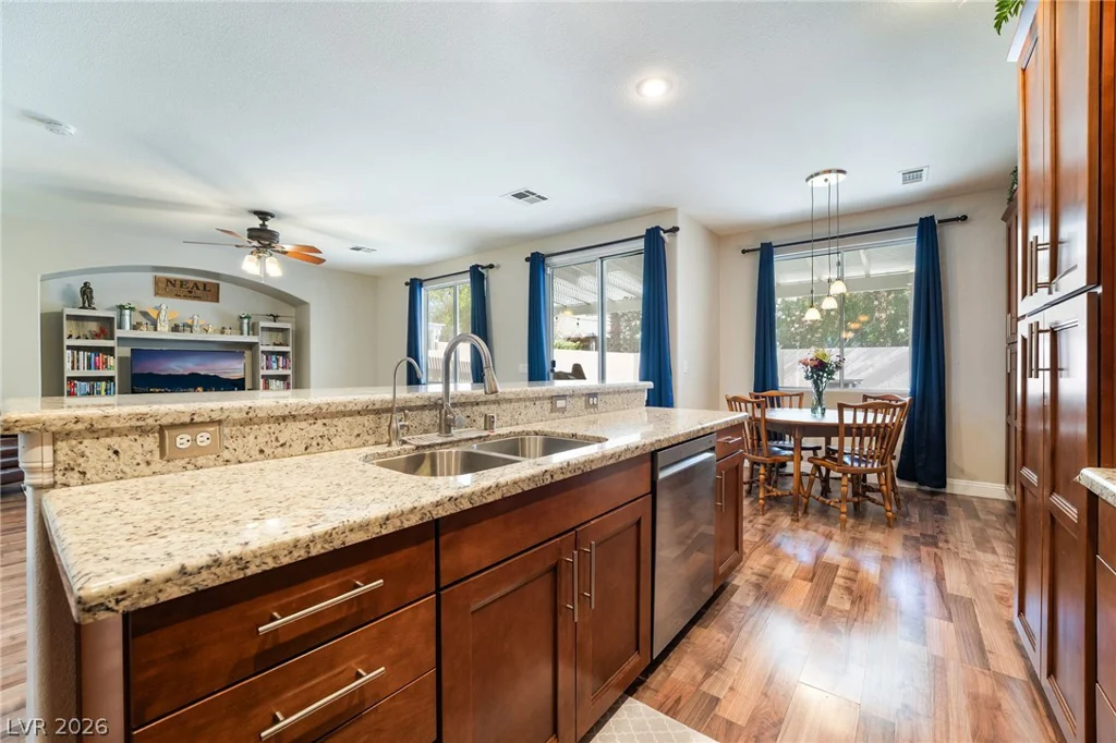 4916 Soaring Springs, Las Vegas, NV 89131