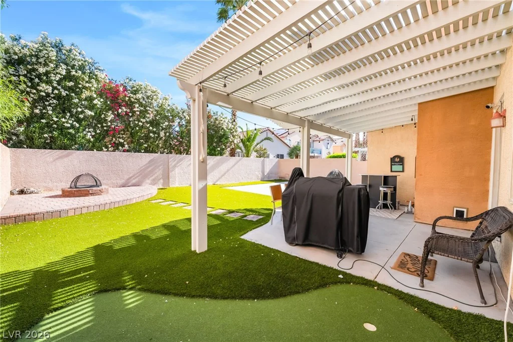 4916 Soaring Springs, Las Vegas, NV 89131