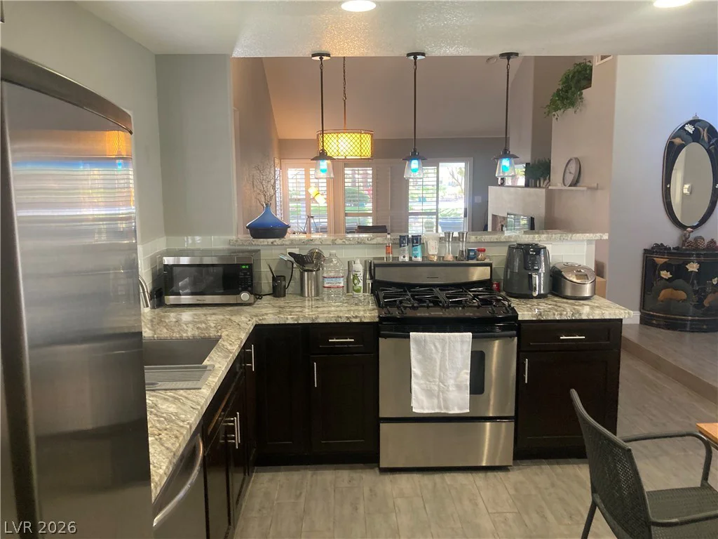 7061 Bright Springs, Las Vegas, NV 89113