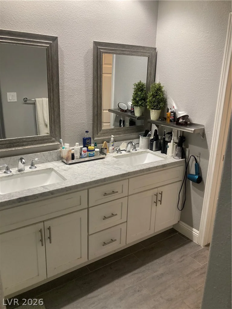 7061 Bright Springs, Las Vegas, NV 89113