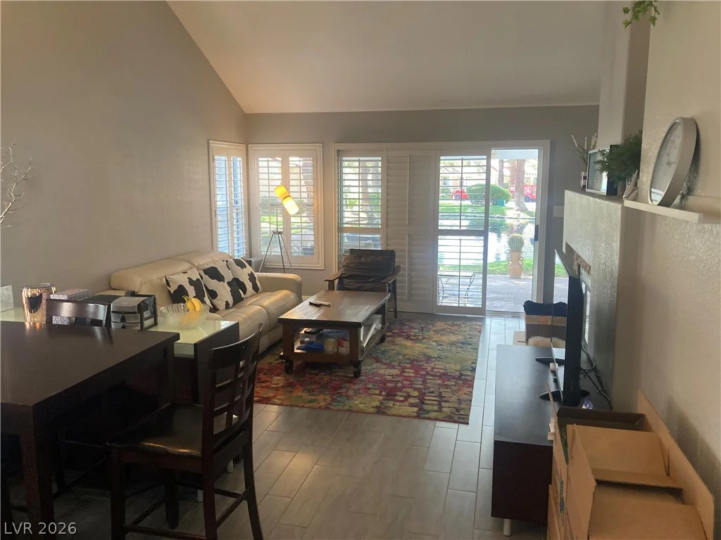7061 Bright Springs, Las Vegas, NV 89113