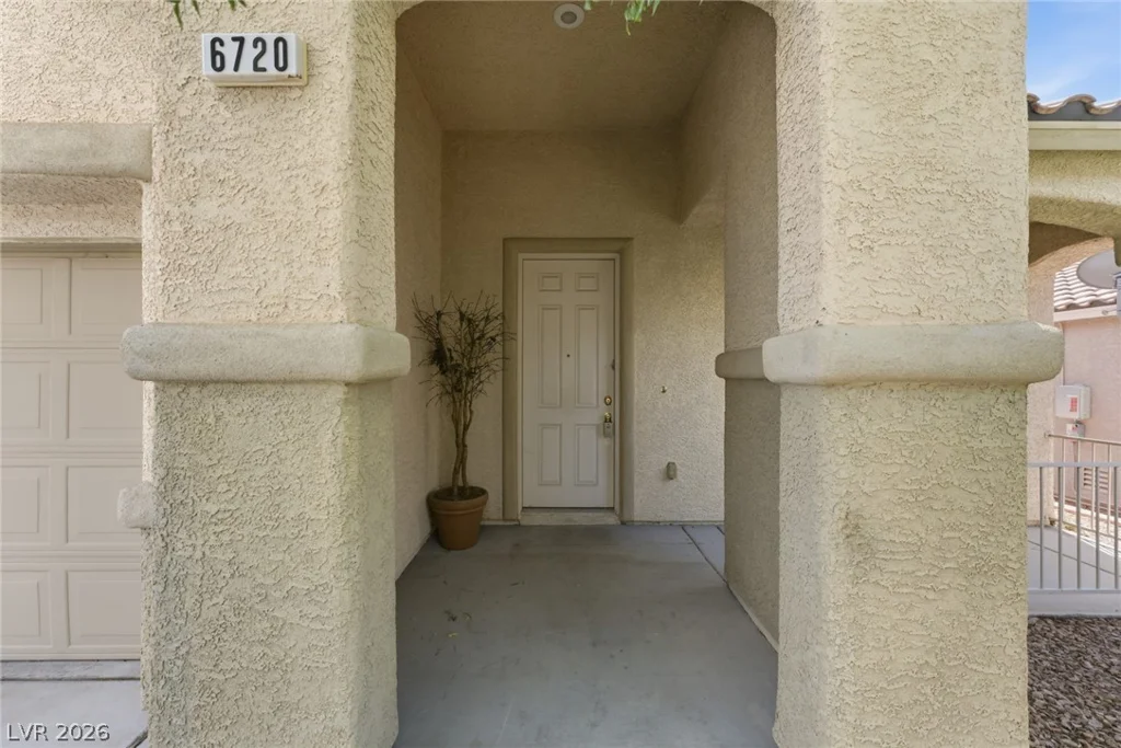 6720 Sugarbird, North Las Vegas, NV 89084