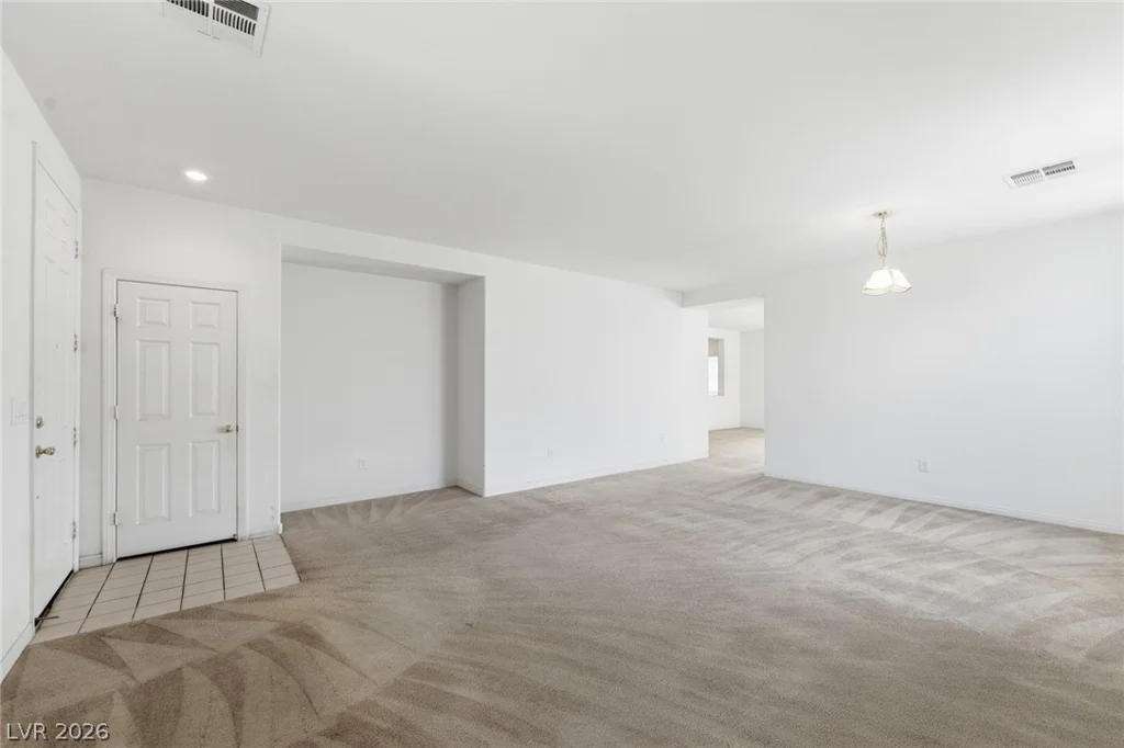 6720 Sugarbird, North Las Vegas, NV 89084