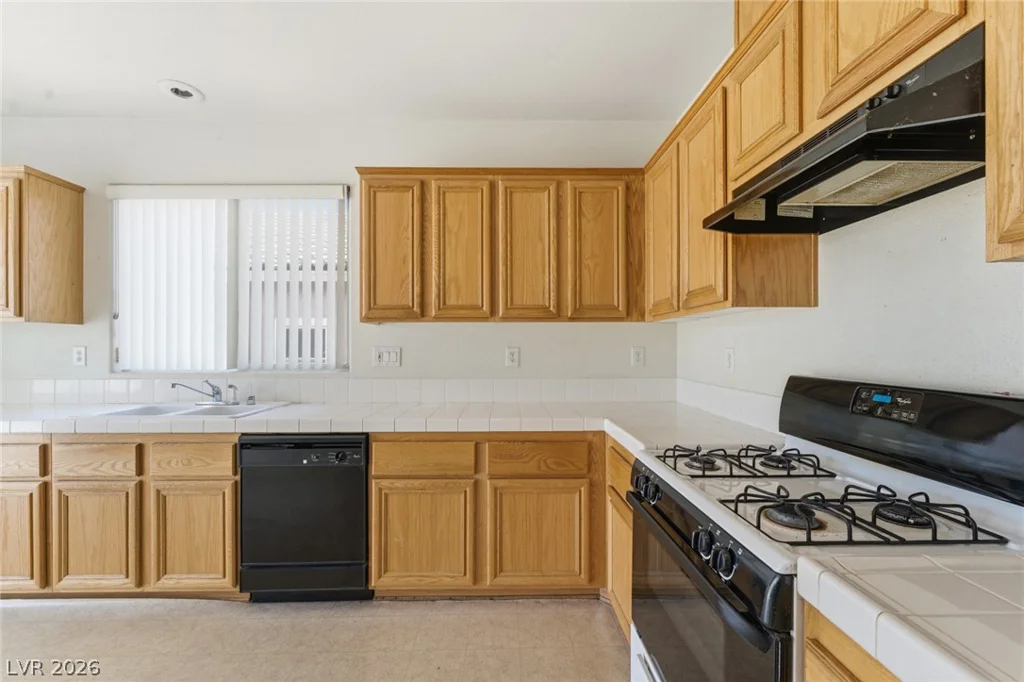 6720 Sugarbird, North Las Vegas, NV 89084