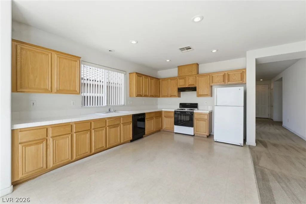 6720 Sugarbird, North Las Vegas, NV 89084
