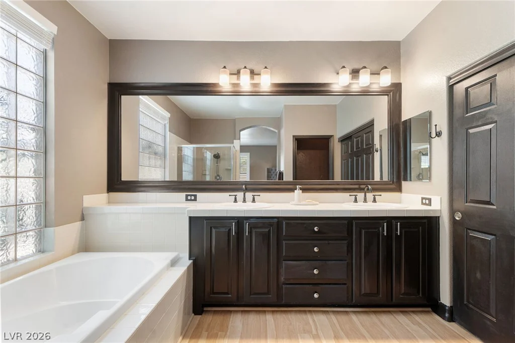 1401 Palantine Hill, Las Vegas, NV 89117