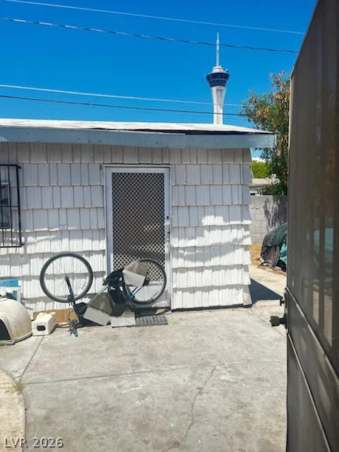 2304 Beverly, Las Vegas, NV 89104