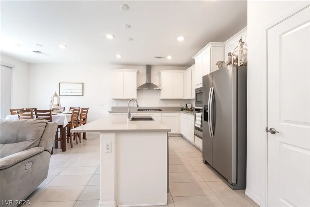 8076 Adelaide Hills, Las Vegas, NV 89113
