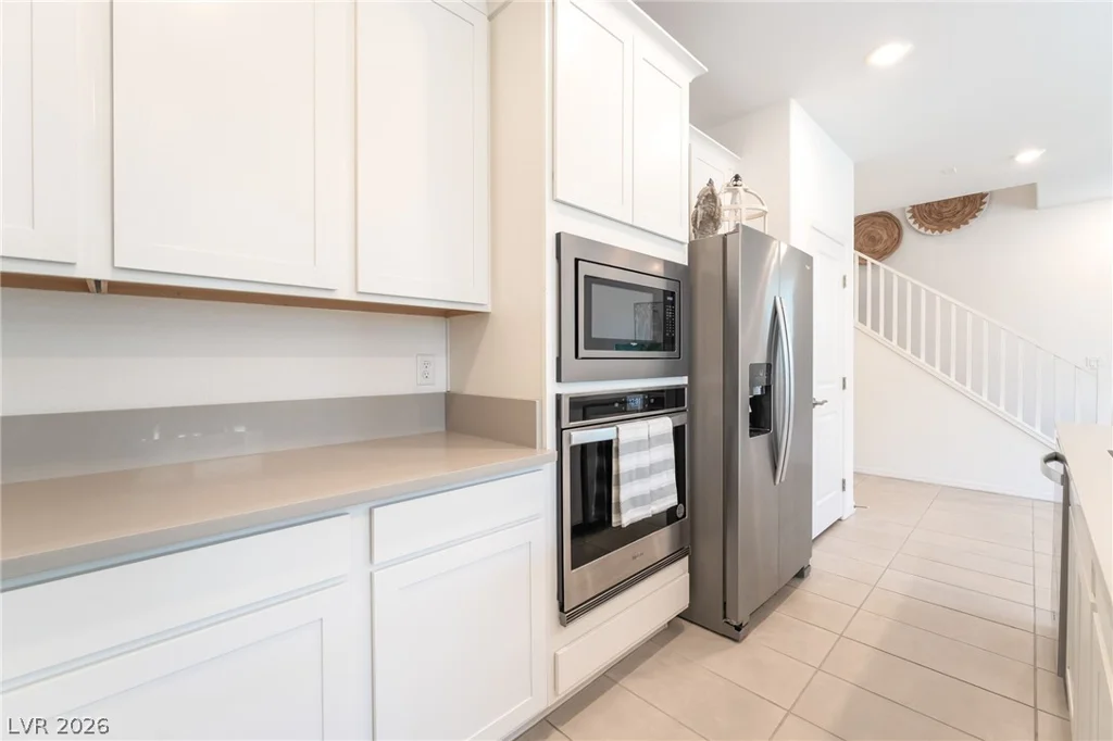 8076 Adelaide Hills, Las Vegas, NV 89113