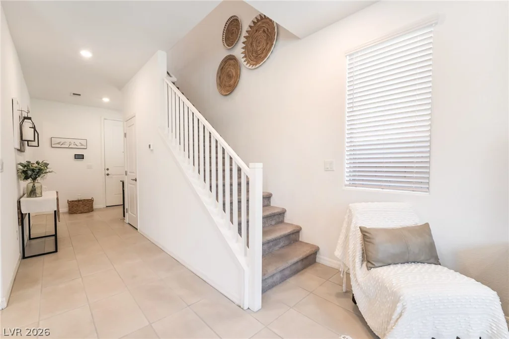 8076 Adelaide Hills, Las Vegas, NV 89113