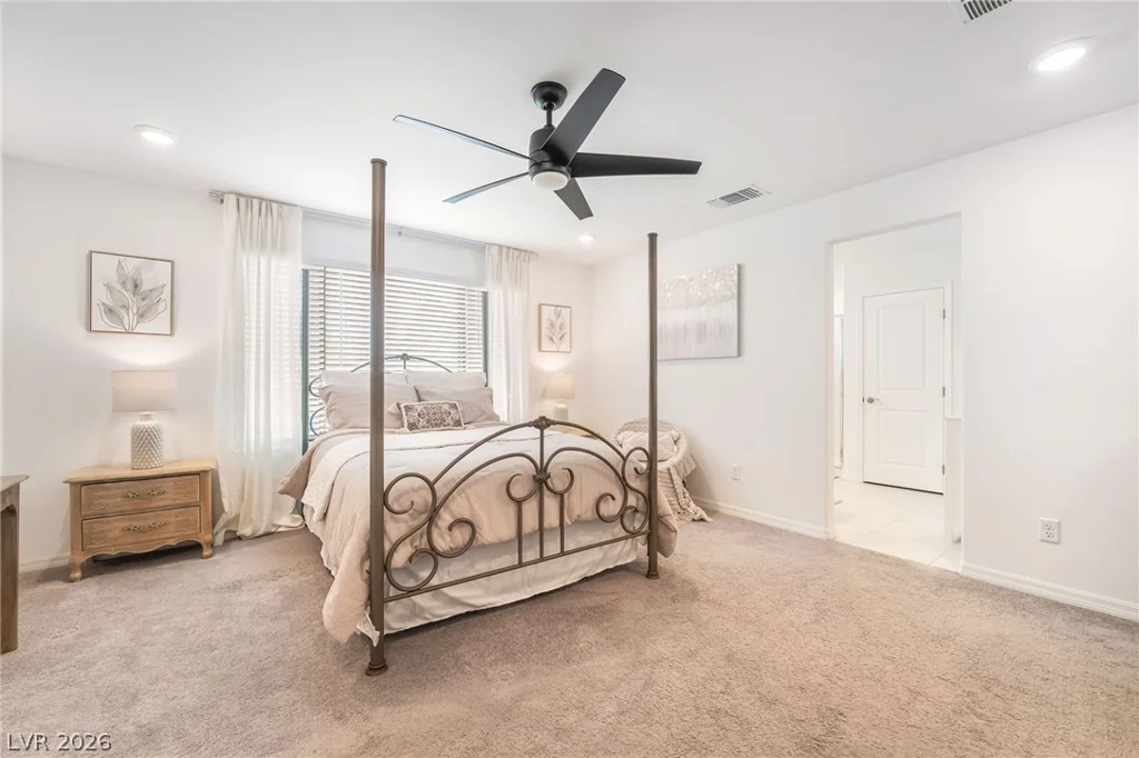 8076 Adelaide Hills, Las Vegas, NV 89113