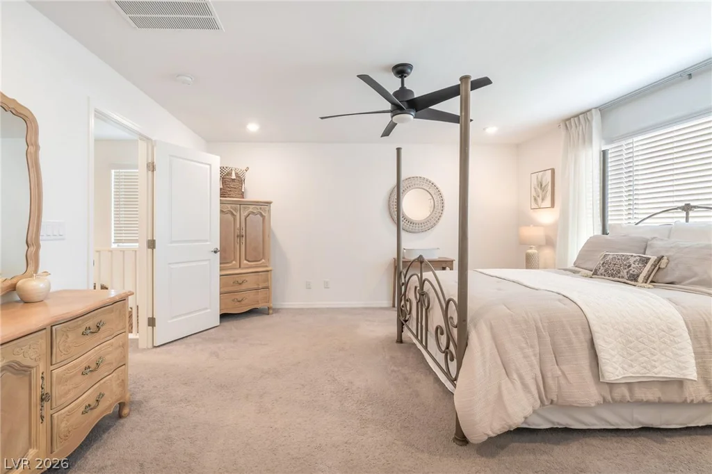 8076 Adelaide Hills, Las Vegas, NV 89113