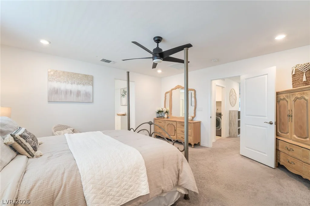 8076 Adelaide Hills, Las Vegas, NV 89113