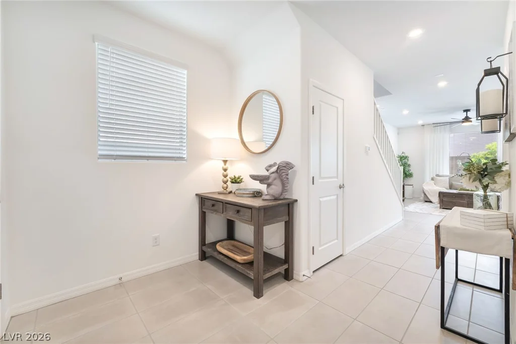 8076 Adelaide Hills, Las Vegas, NV 89113