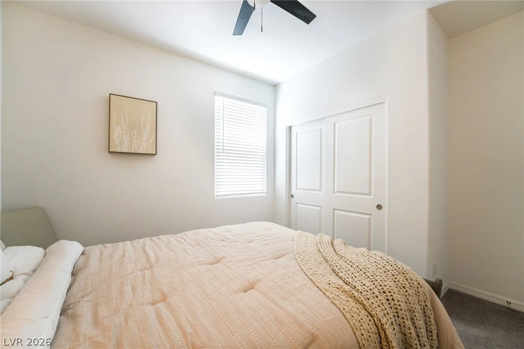 8076 Adelaide Hills, Las Vegas, NV 89113