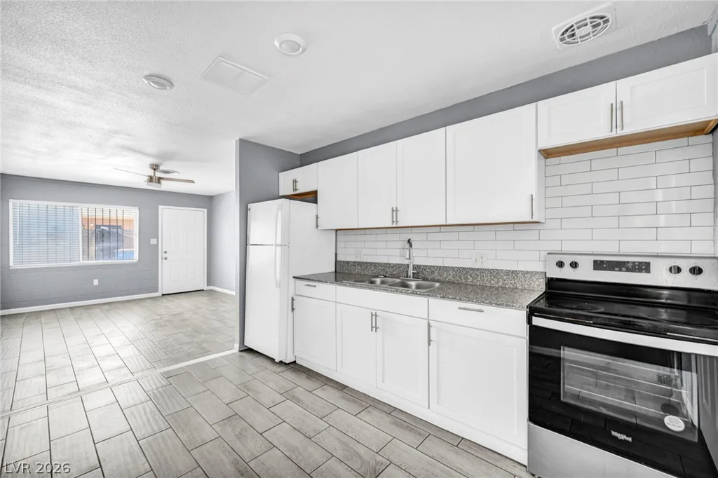 2527 Carroll, North Las Vegas, NV 89030