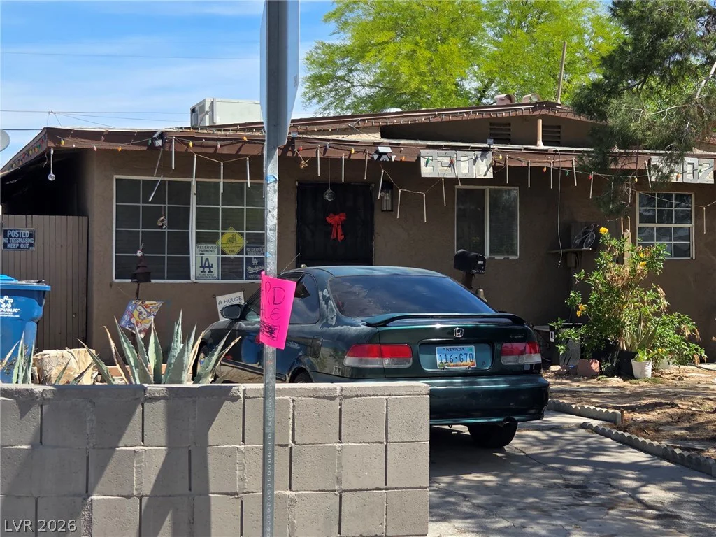 3302 Thomas, North Las Vegas, NV 89030