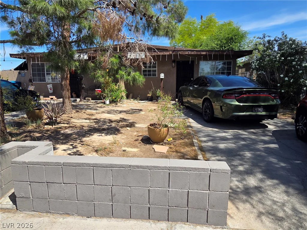 3302 Thomas, North Las Vegas, NV 89030