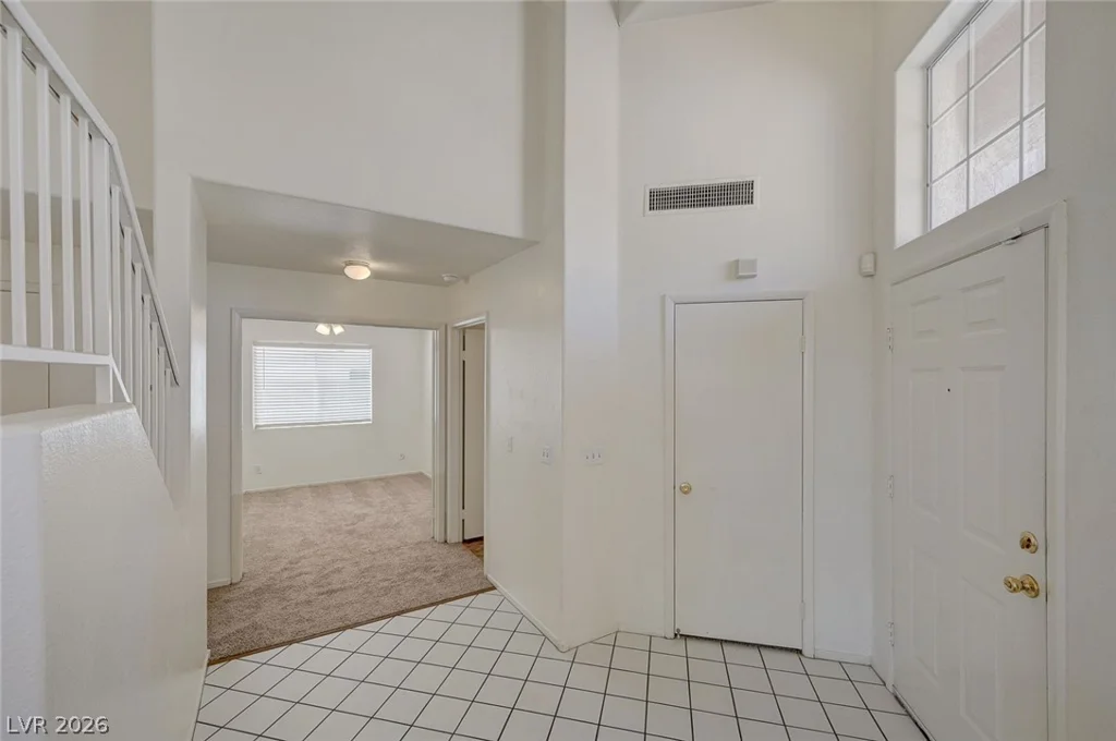 2462 Cavern Cove, Las Vegas, NV 89156