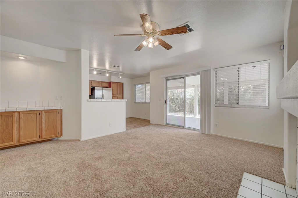 2462 Cavern Cove, Las Vegas, NV 89156