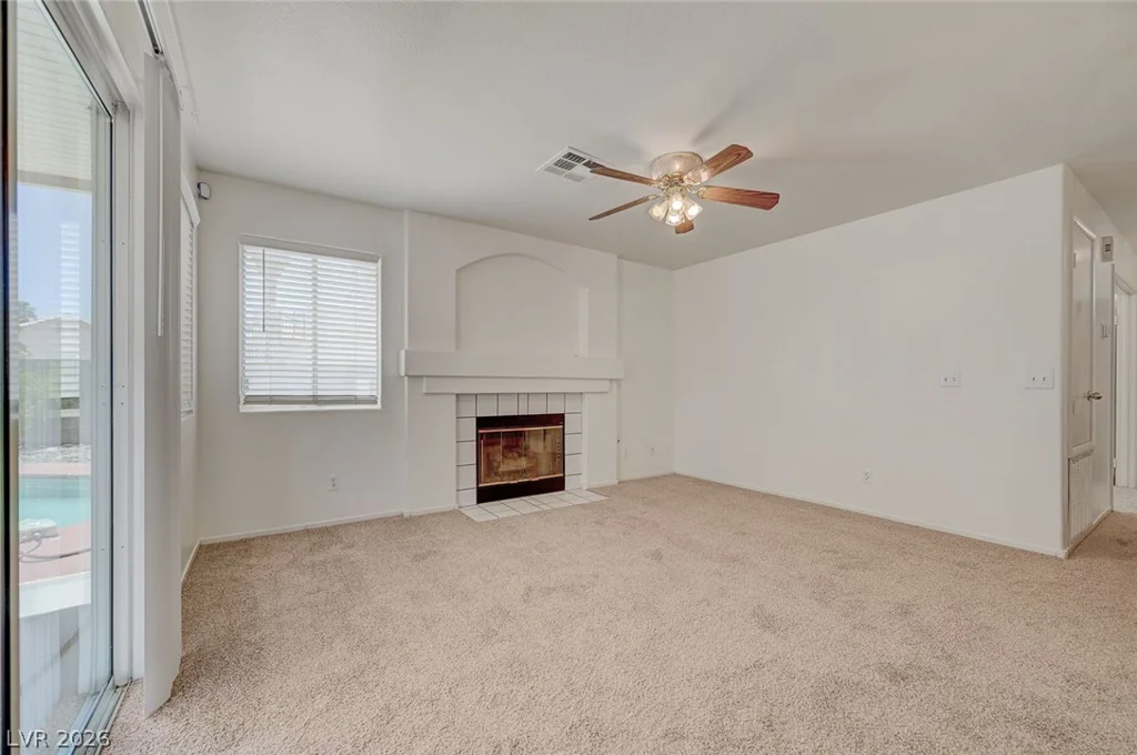 2462 Cavern Cove, Las Vegas, NV 89156