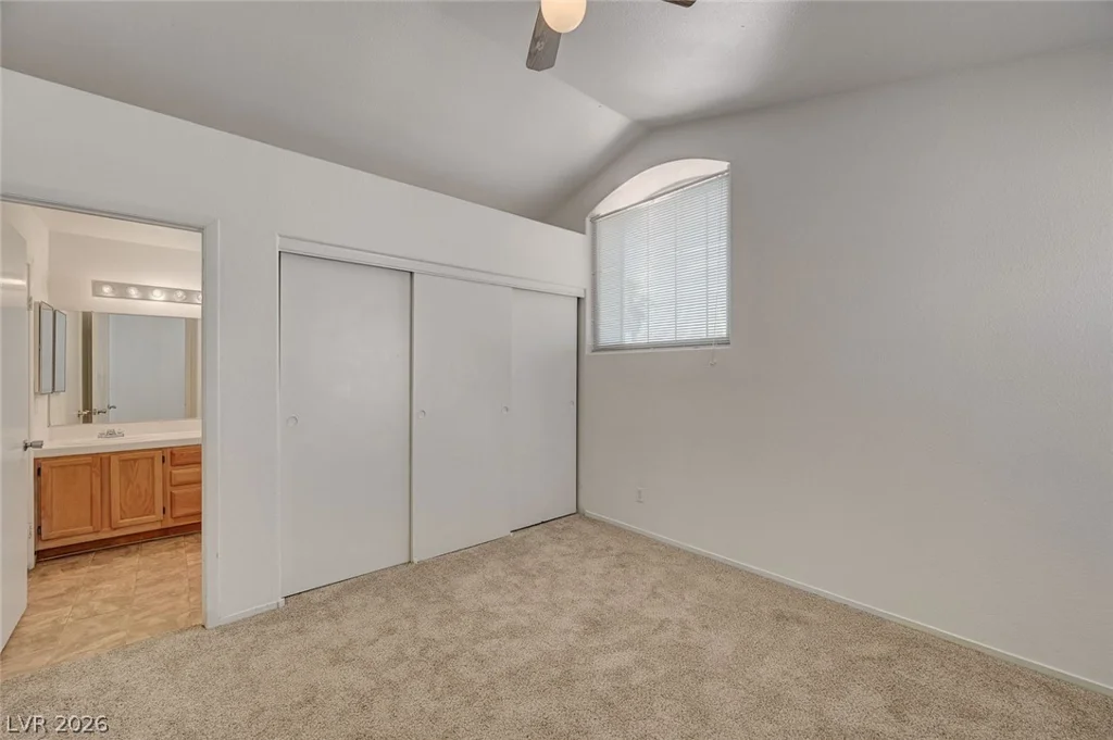 2462 Cavern Cove, Las Vegas, NV 89156
