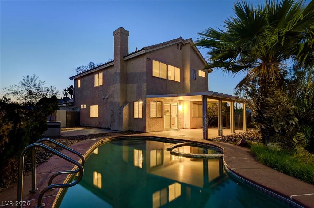 2462 Cavern Cove, Las Vegas, NV 89156