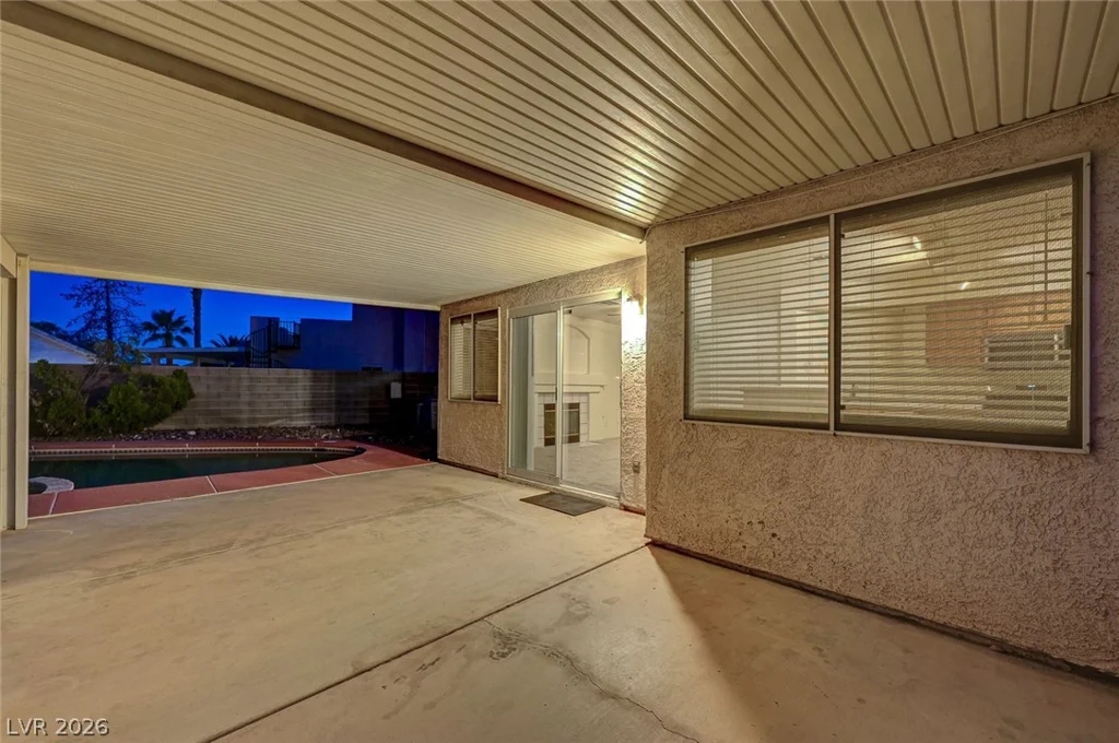 2462 Cavern Cove, Las Vegas, NV 89156