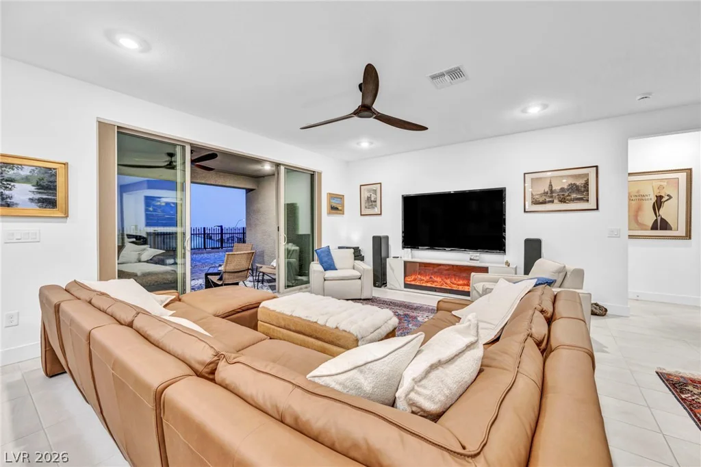 6424 Belgrossa Bend, Las Vegas, NV 89166