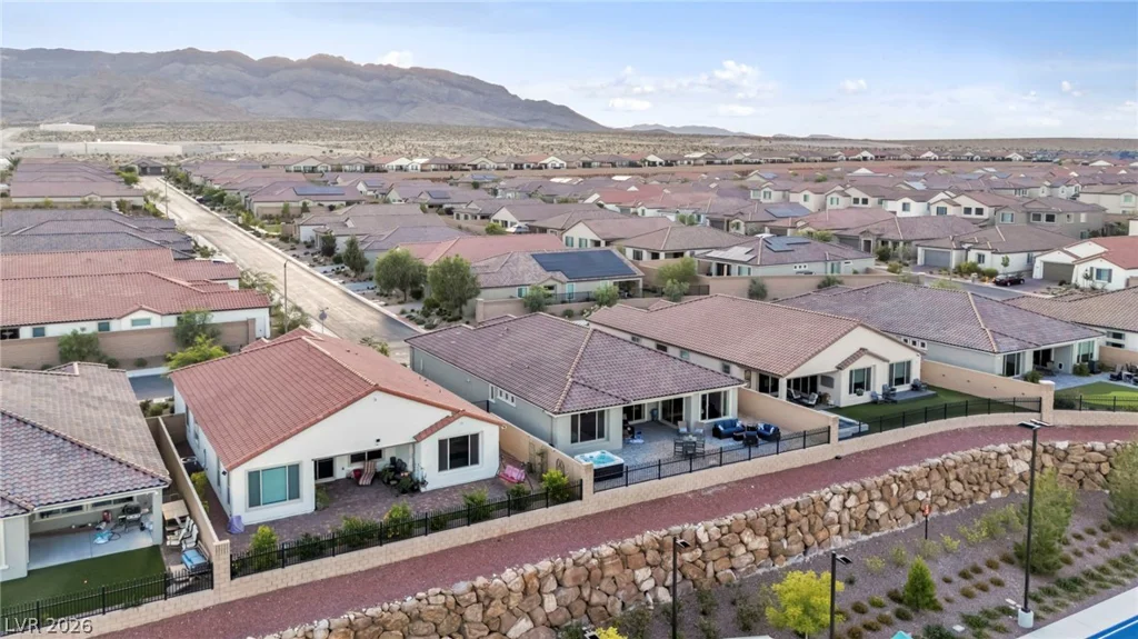 6424 Belgrossa Bend, Las Vegas, NV 89166