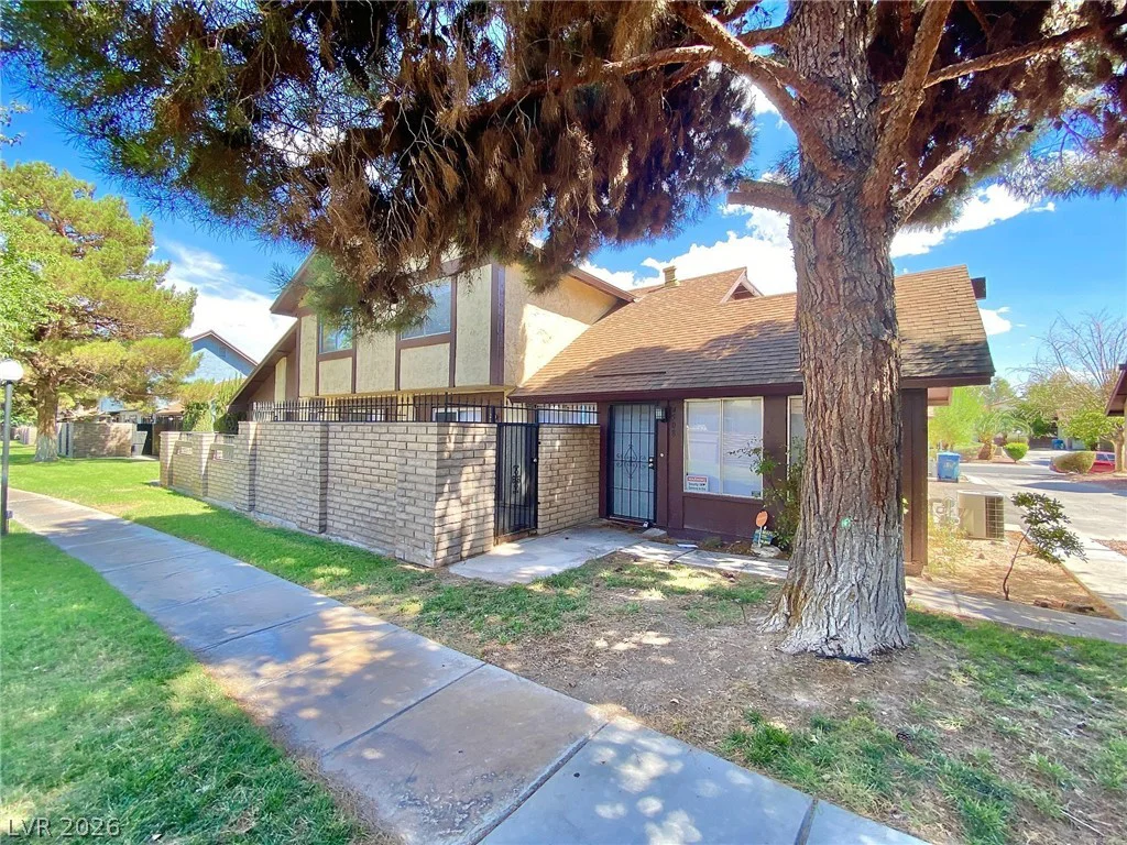 4508 Del Oro, Las Vegas, NV 89102