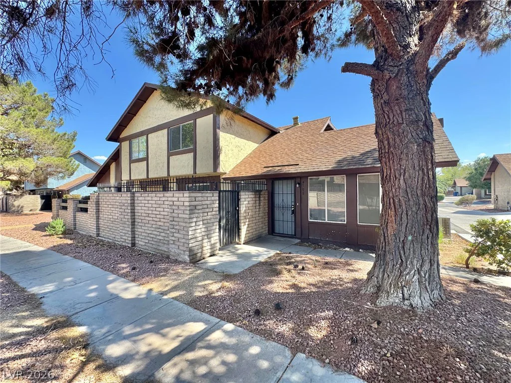 4508 Del Oro, Las Vegas, NV 89102