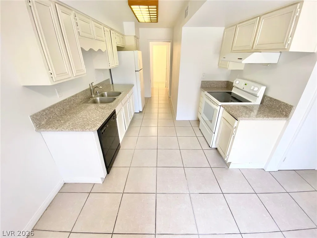 4508 Del Oro, Las Vegas, NV 89102