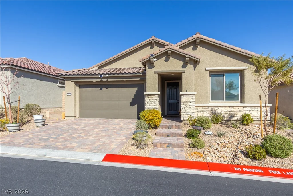 10934 Delparke Valley, Las Vegas, NV 89166