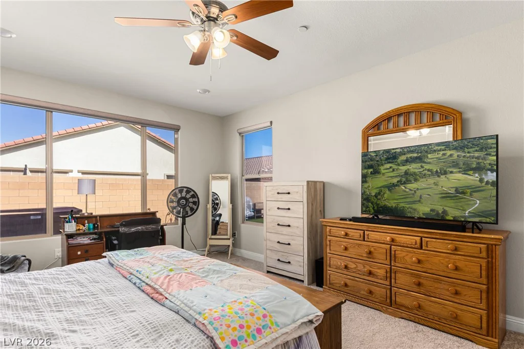10934 Delparke Valley, Las Vegas, NV 89166