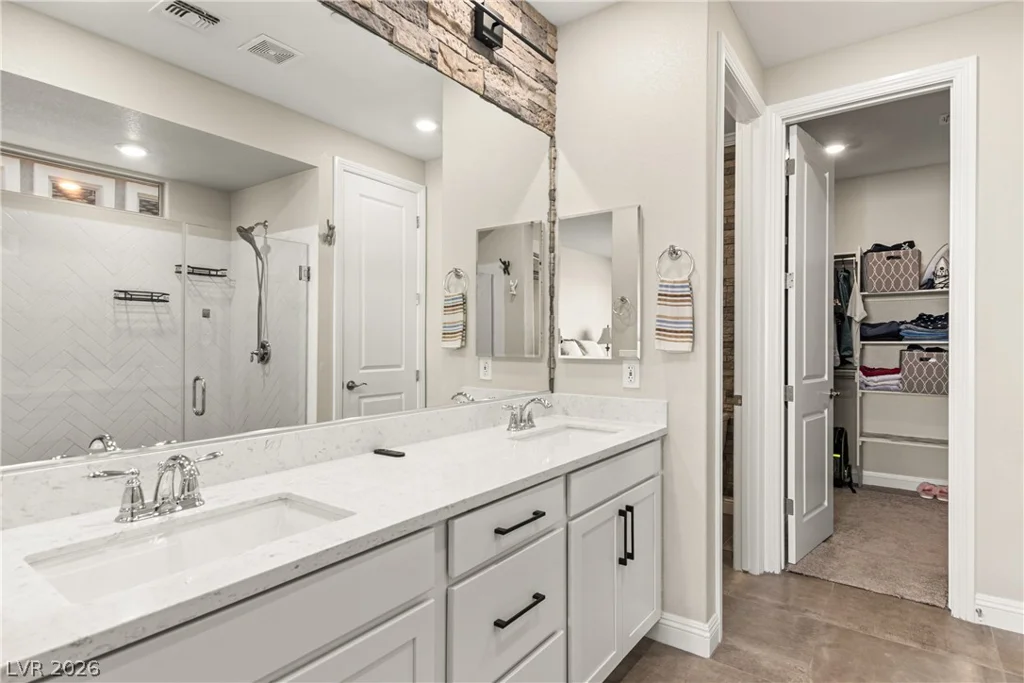 10934 Delparke Valley, Las Vegas, NV 89166