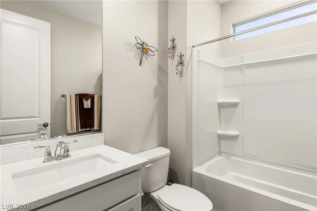 10934 Delparke Valley, Las Vegas, NV 89166