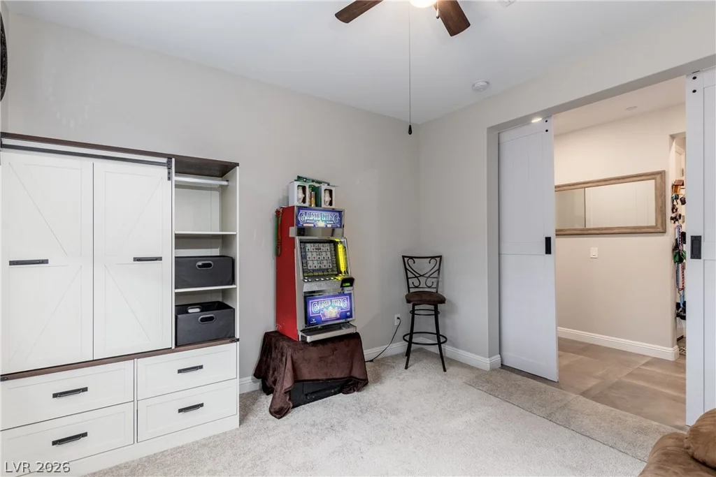 10934 Delparke Valley, Las Vegas, NV 89166