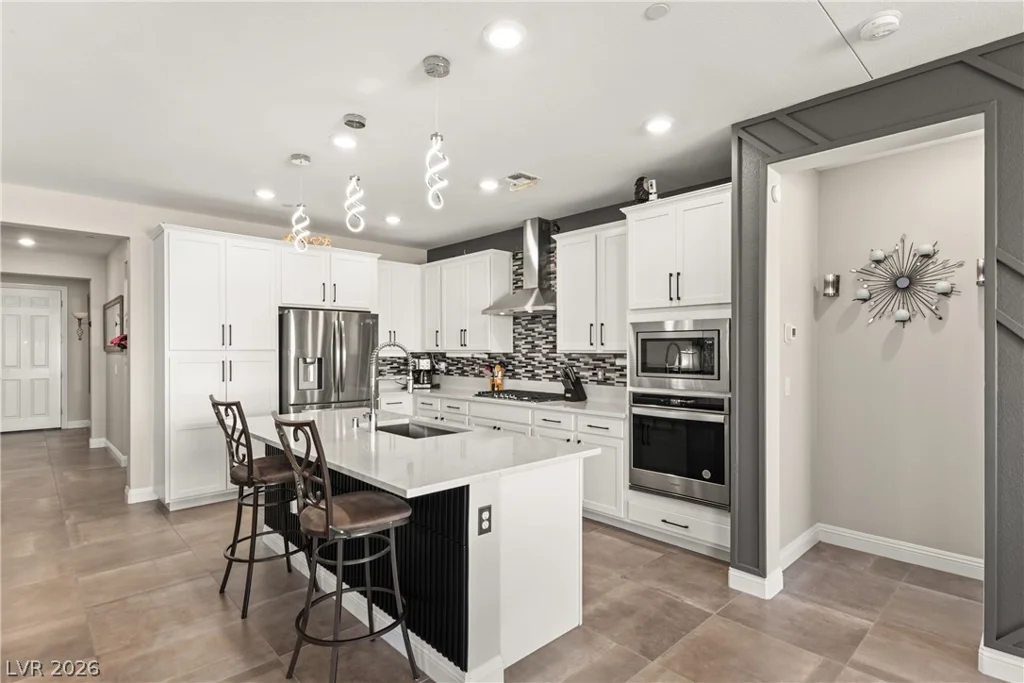 10934 Delparke Valley, Las Vegas, NV 89166