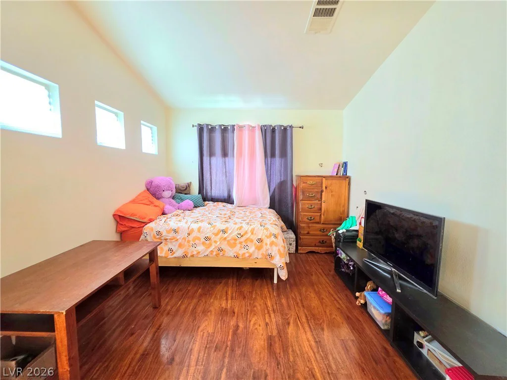 2217 Avery, Las Vegas, NV 89108