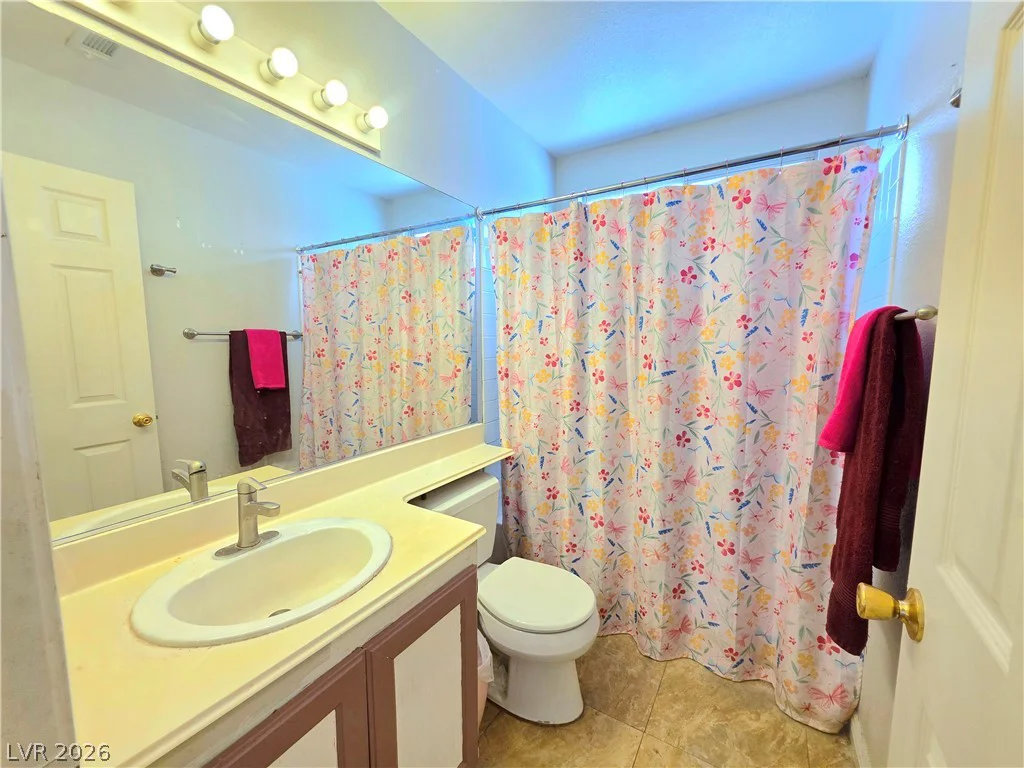 2217 Avery, Las Vegas, NV 89108