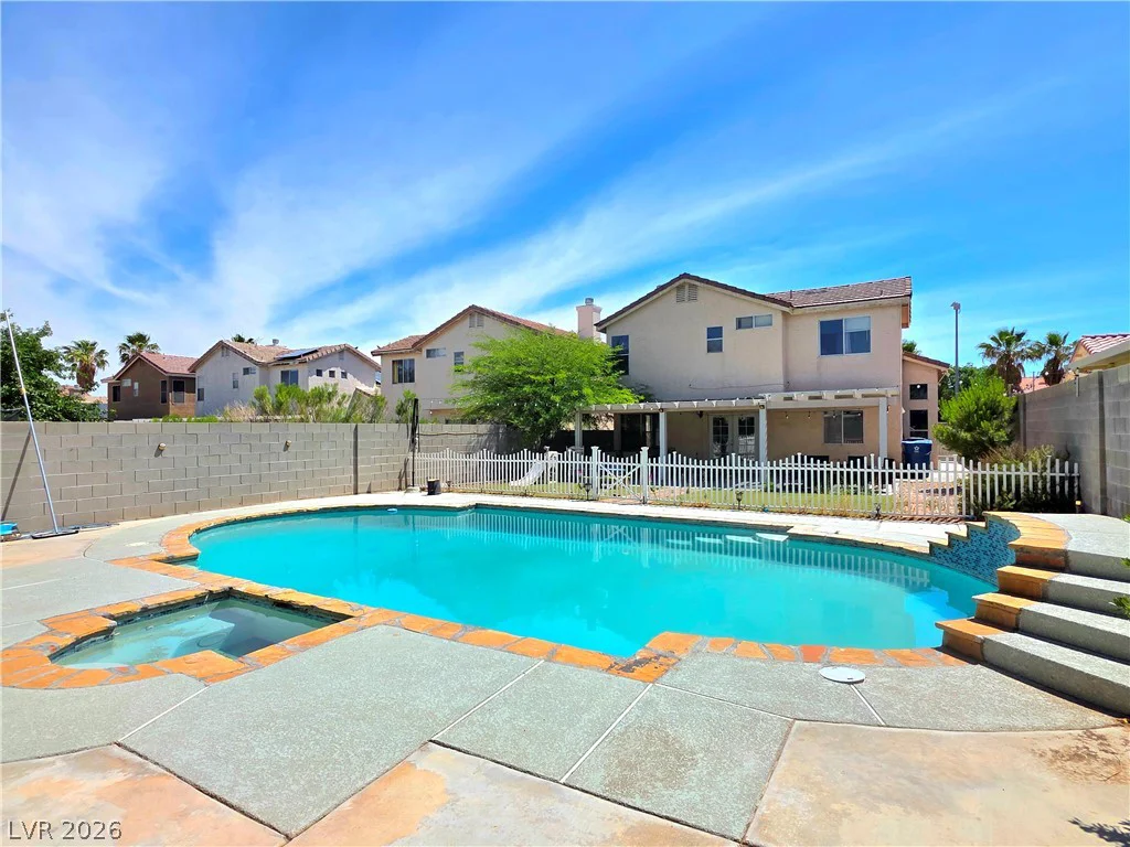 2217 Avery, Las Vegas, NV 89108