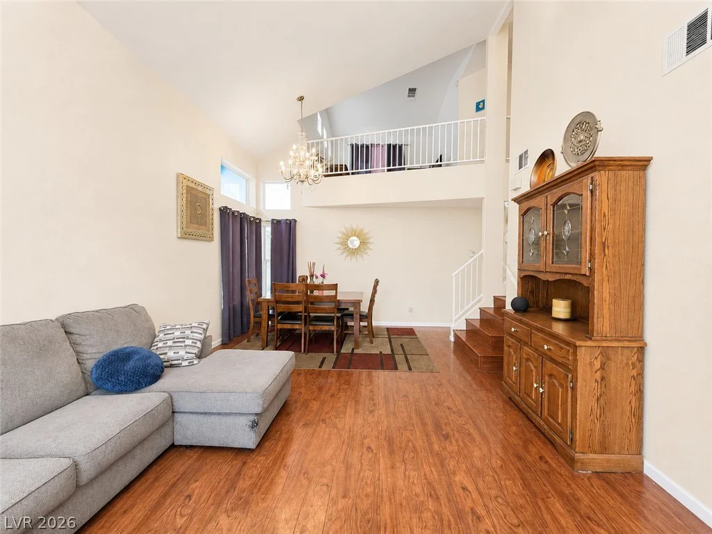 2217 Avery, Las Vegas, NV 89108