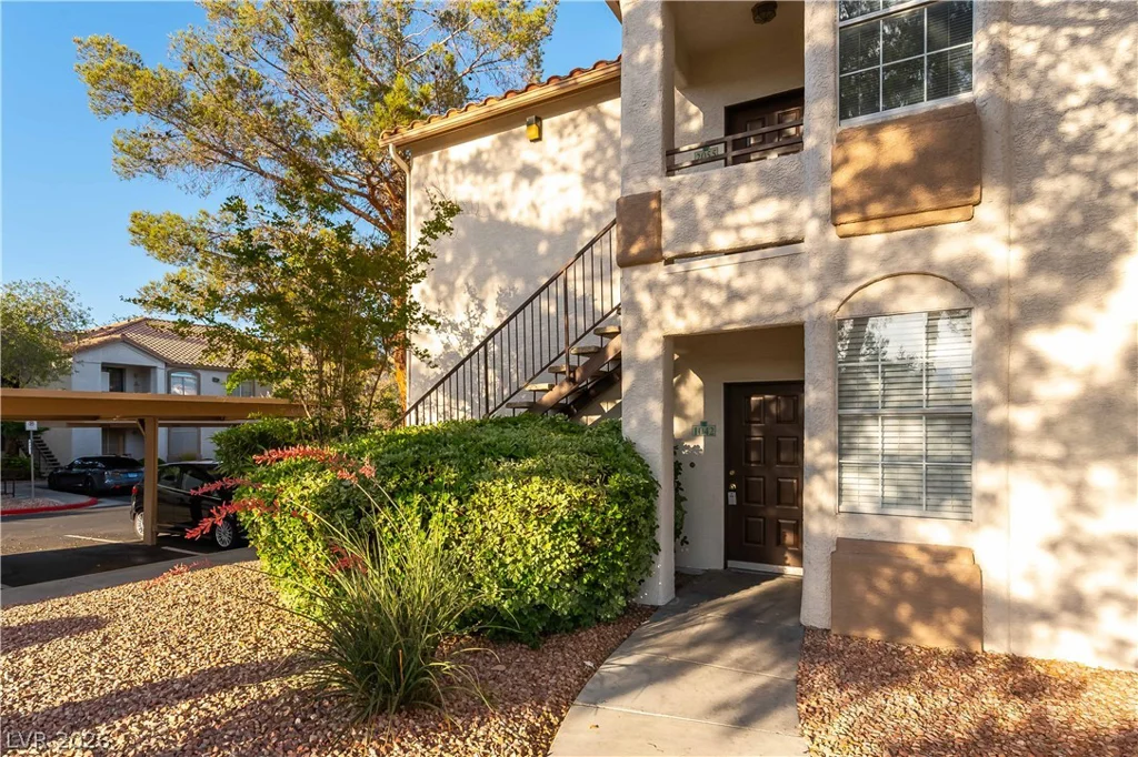 1830 Buffalo, Las Vegas, NV 89128