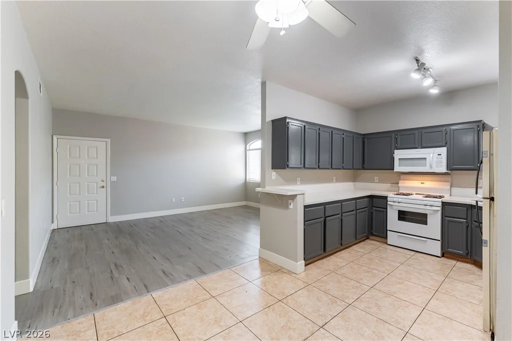 1830 Buffalo, Las Vegas, NV 89128