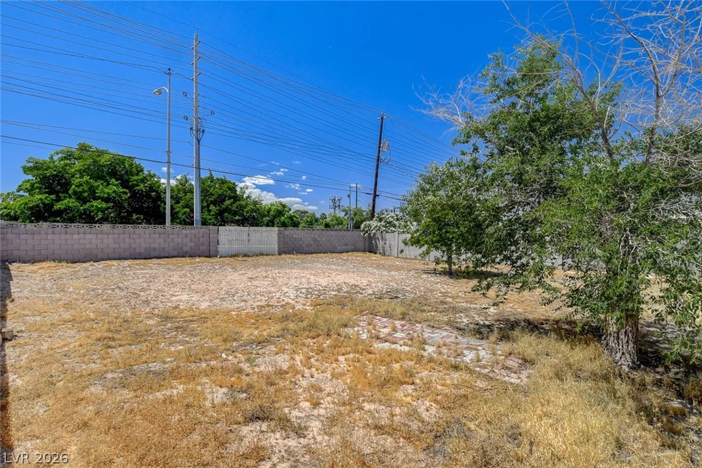 1209 Fay, Las Vegas, NV 89108