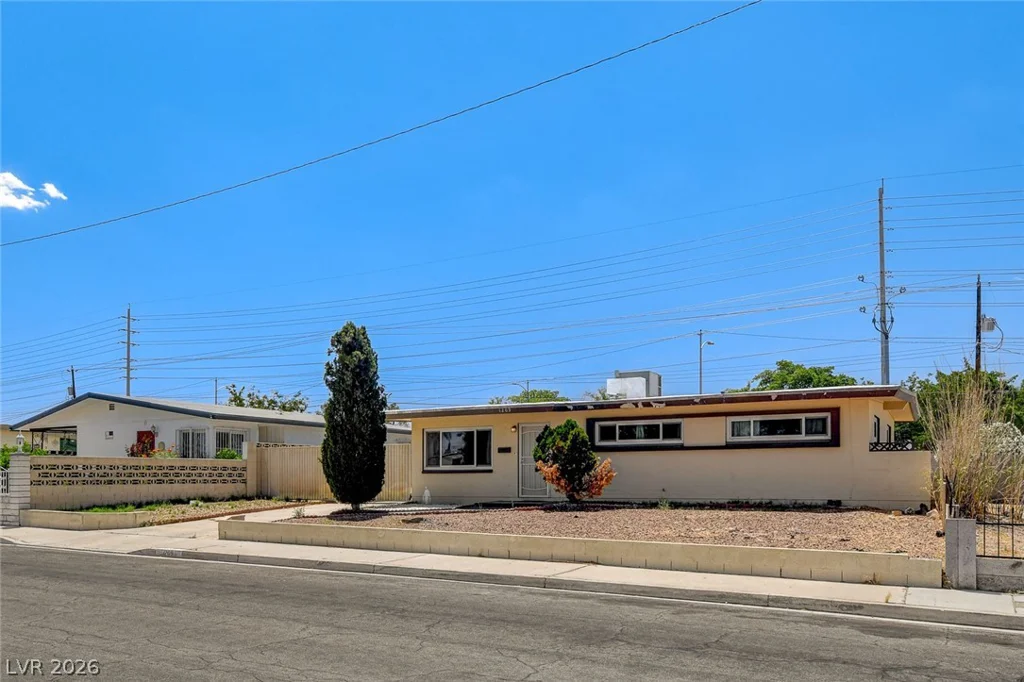 1209 Fay, Las Vegas, NV 89108